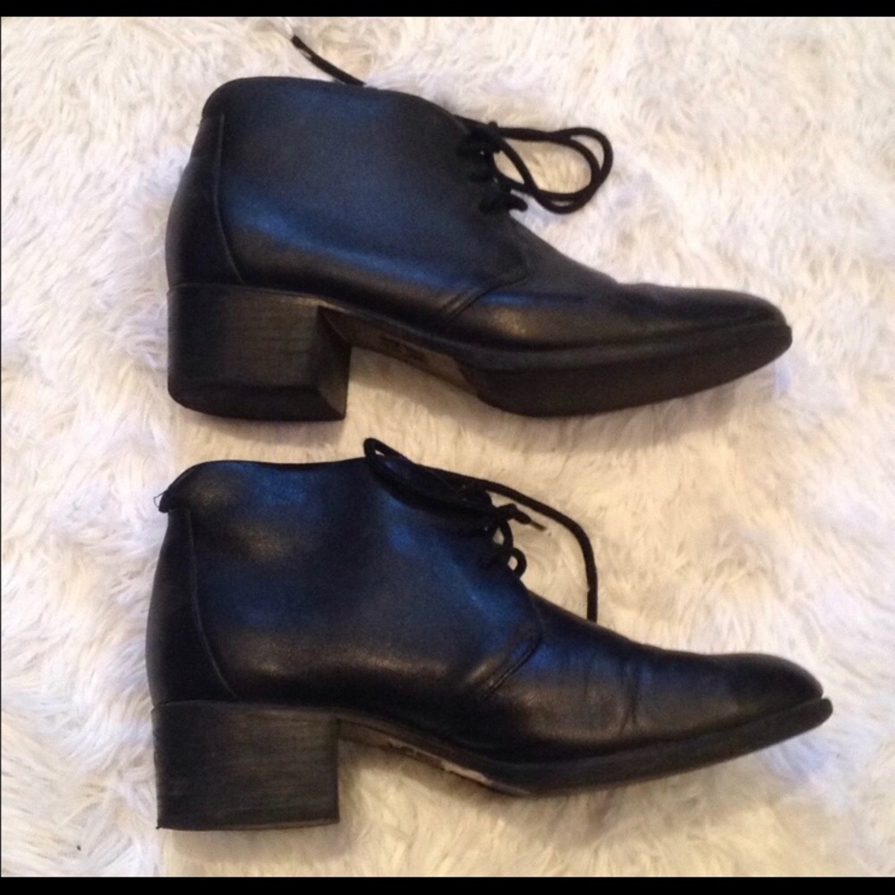 Vintage black boots